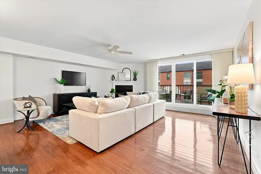 220 N 22nd St #b, Philadelphia, PA 19103 - #3
