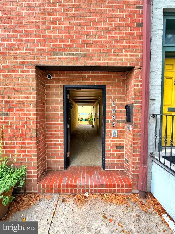 S Alder St, PHILADELPHIA, PA 19147