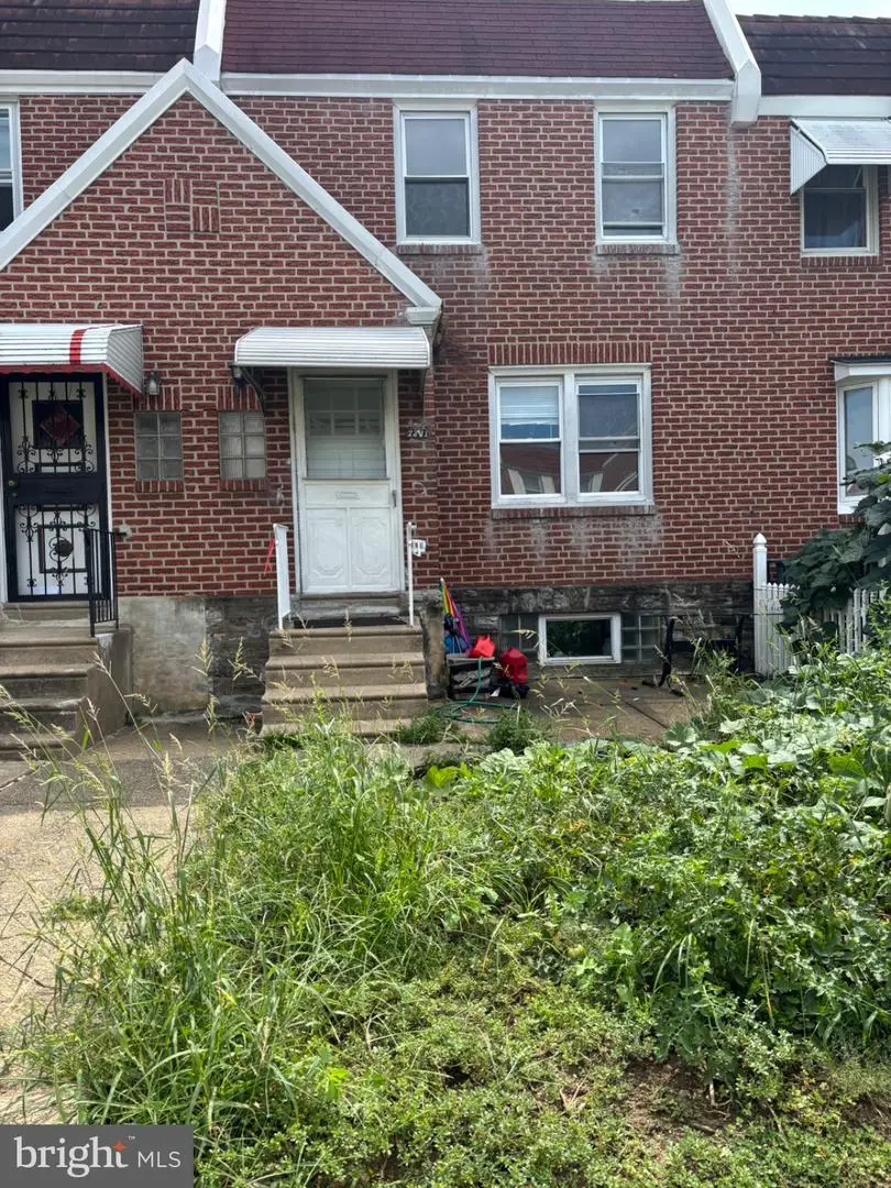 7241 Bradford St, Philadelphia, PA 19149 - #1