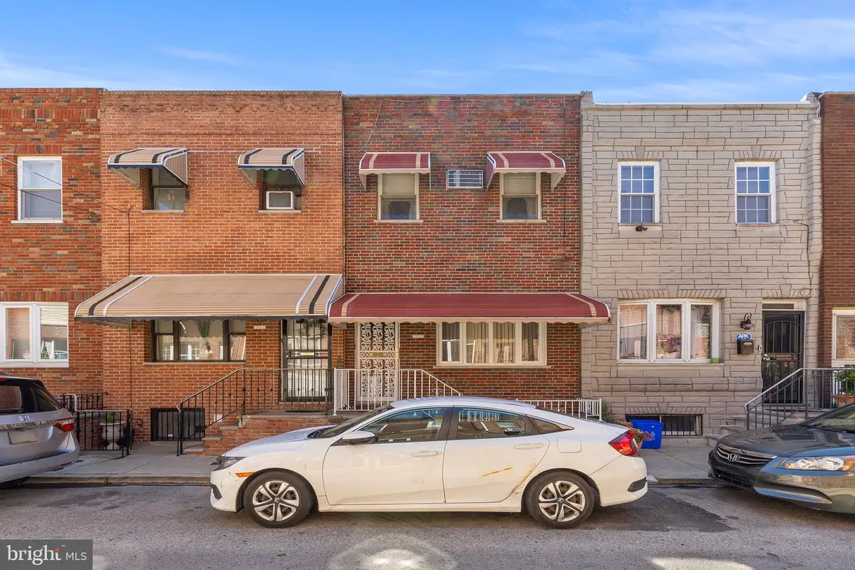 2439 S Rosewood St, Philadelphia, PA 19145 - #1