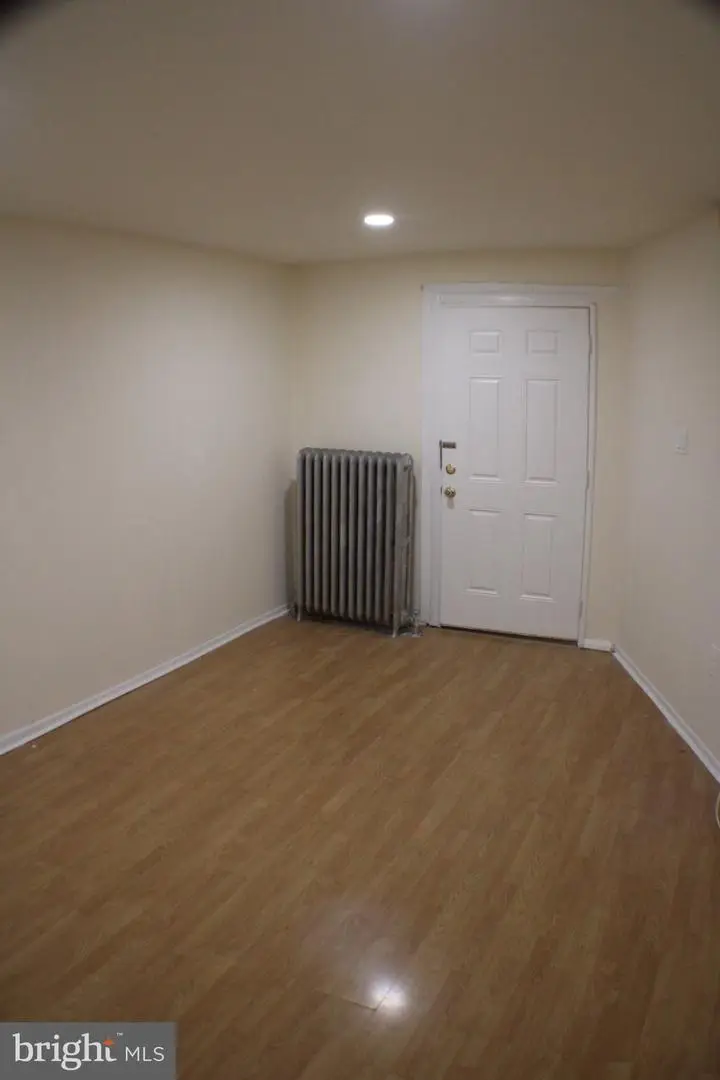446 Roselyn St, Philadelphia, PA 19120 - #3