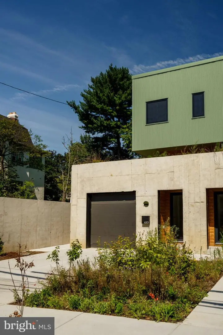 620 W Kingsley St, Philadelphia, PA 19144 - #1