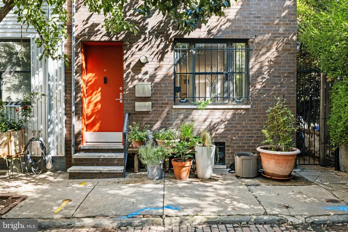 601 Fulton St, Philadelphia, PA 19147 - #1