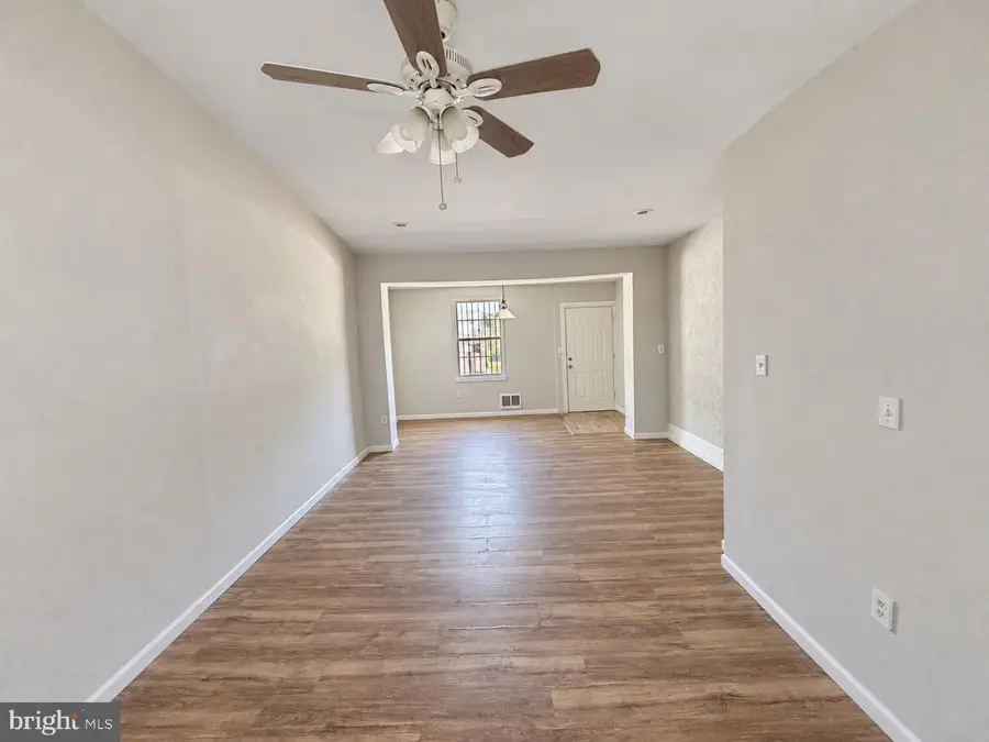 1946 S Salford St, Philadelphia, PA 19143 - #3