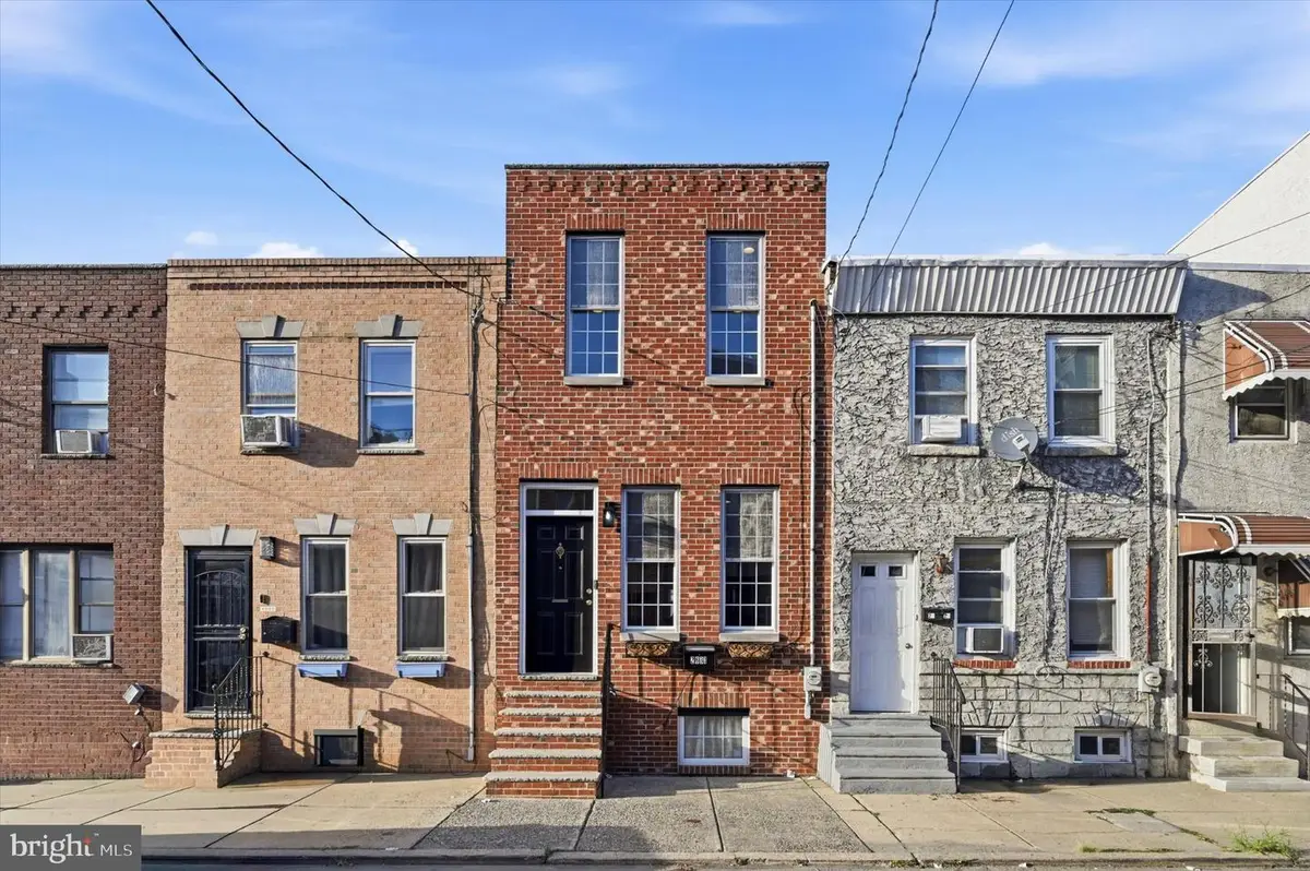 2631 Ellsworth St, Philadelphia, PA 19146 - #1