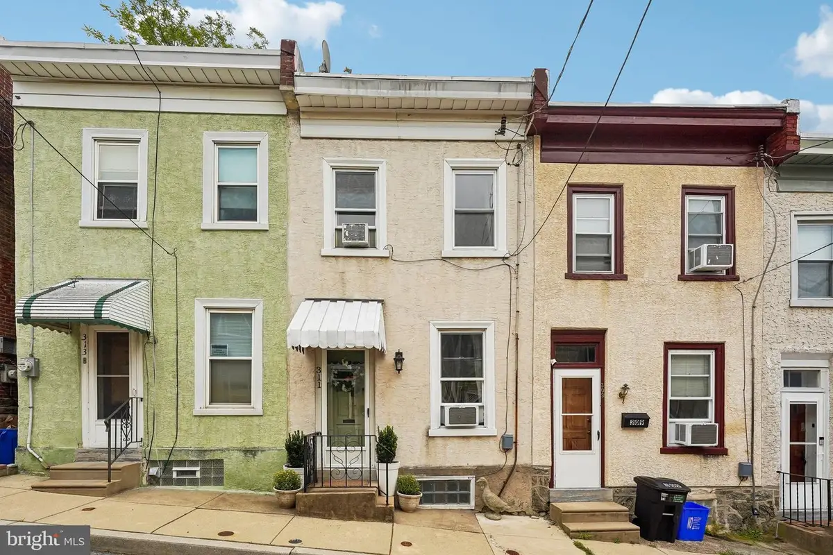 311 Carson St, Philadelphia, PA 19128 - #1