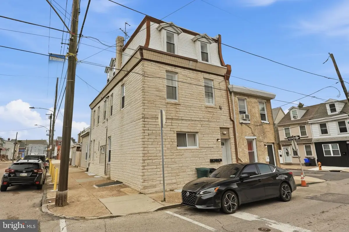 2638 Ne Pratt St, Philadelphia, PA 19137 - #1