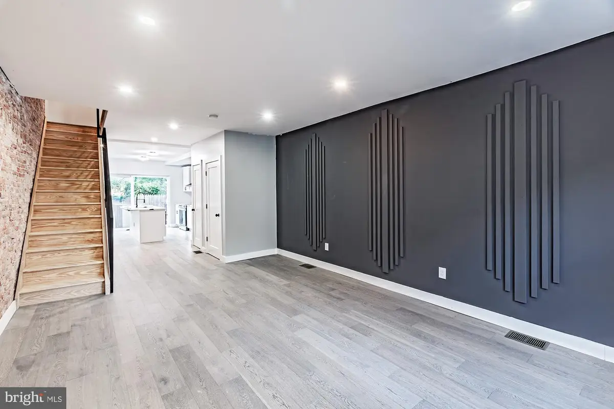 1346 N Myrtlewood St, Philadelphia, PA 19121 - #1