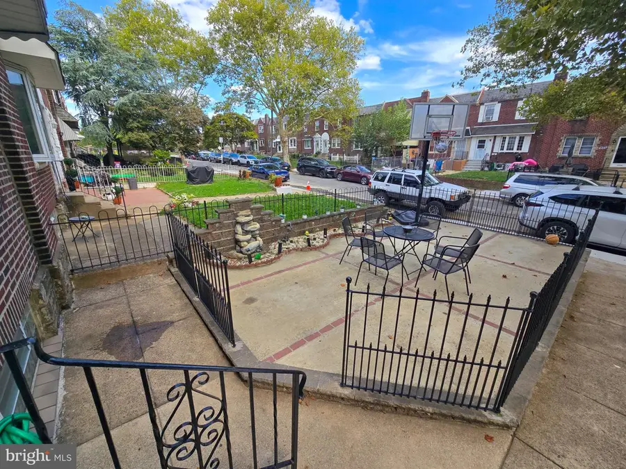 6338 Jackson St, Philadelphia, PA 19135 - #3