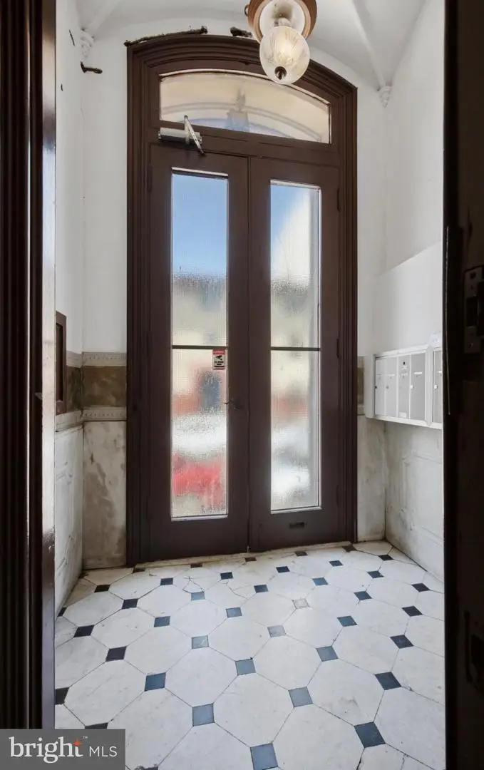 1517 N 15th St, Philadelphia, PA 19121 - #3