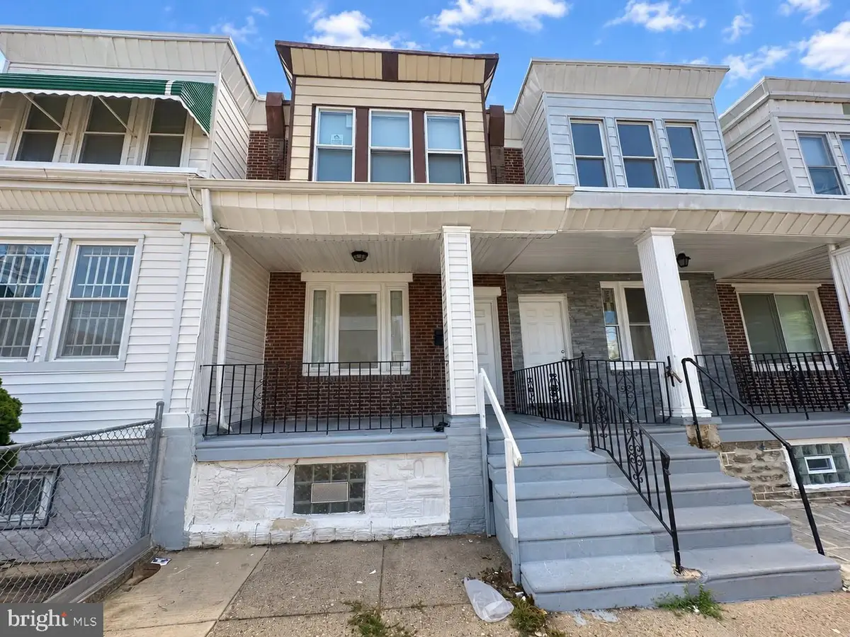 5648 N Lawrence St, Philadelphia, PA 19120 - #1