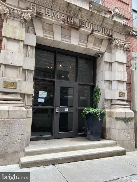 429 N 13th St #1b, Philadelphia, PA 19123 - #1