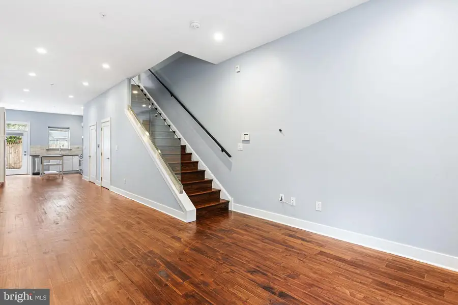 1118 E Oxford St, Philadelphia, PA 19125 - #2