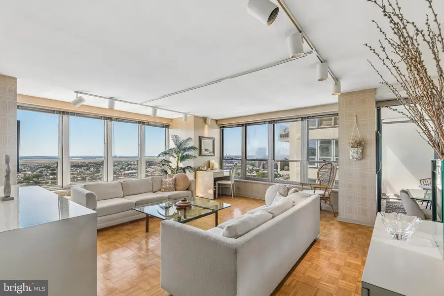 224-30 W Rittenhouse Sq #2510, Philadelphia, PA 19103 - #2
