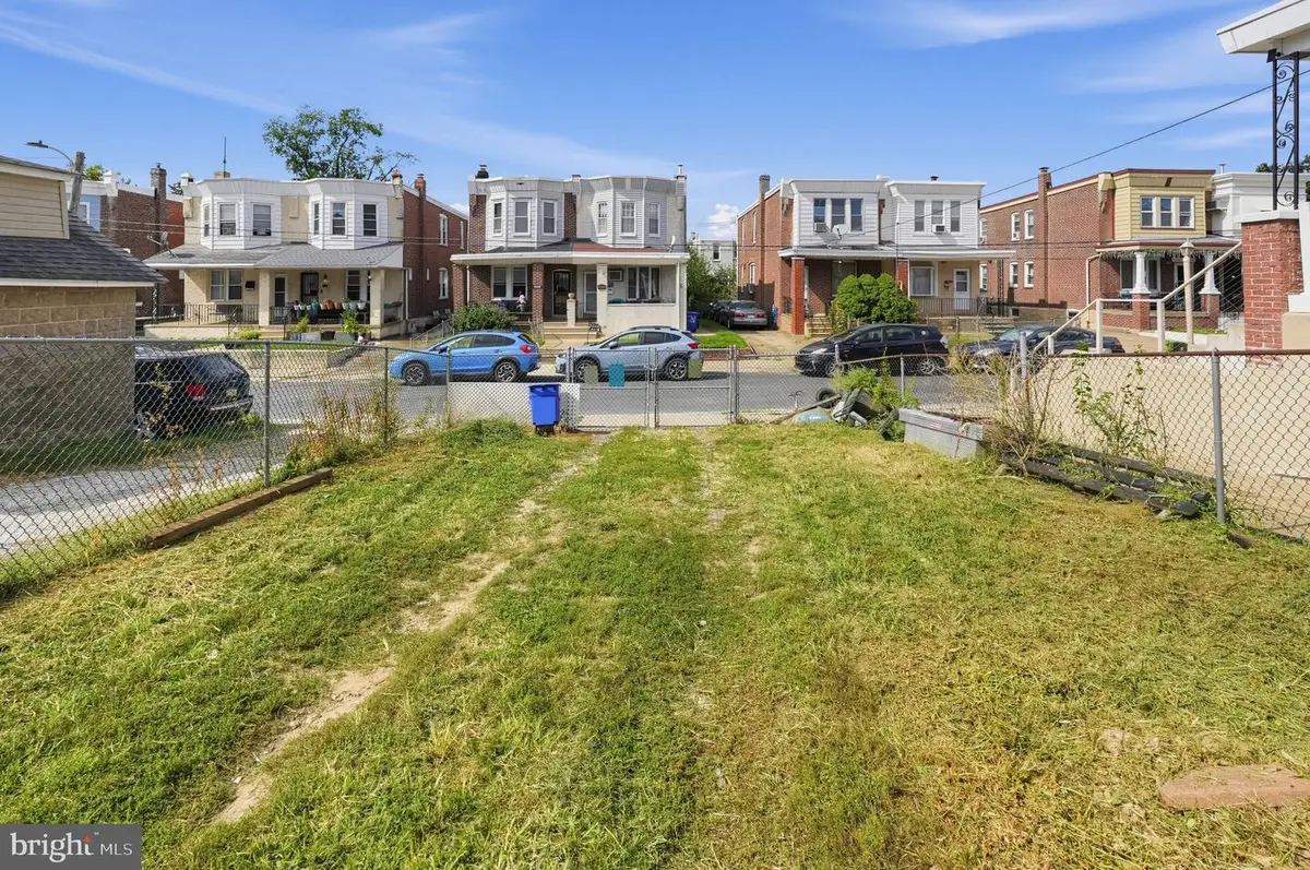 6609 Glenloch St, Philadelphia, PA 19135 - #1