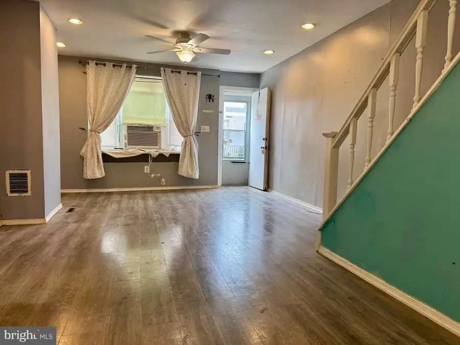 2523 S Franklin St, Philadelphia, PA 19148 - #3