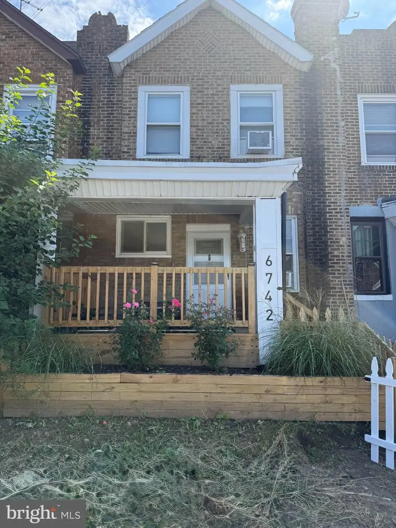 6742 Dicks Ave, Philadelphia, PA 19142 - #1