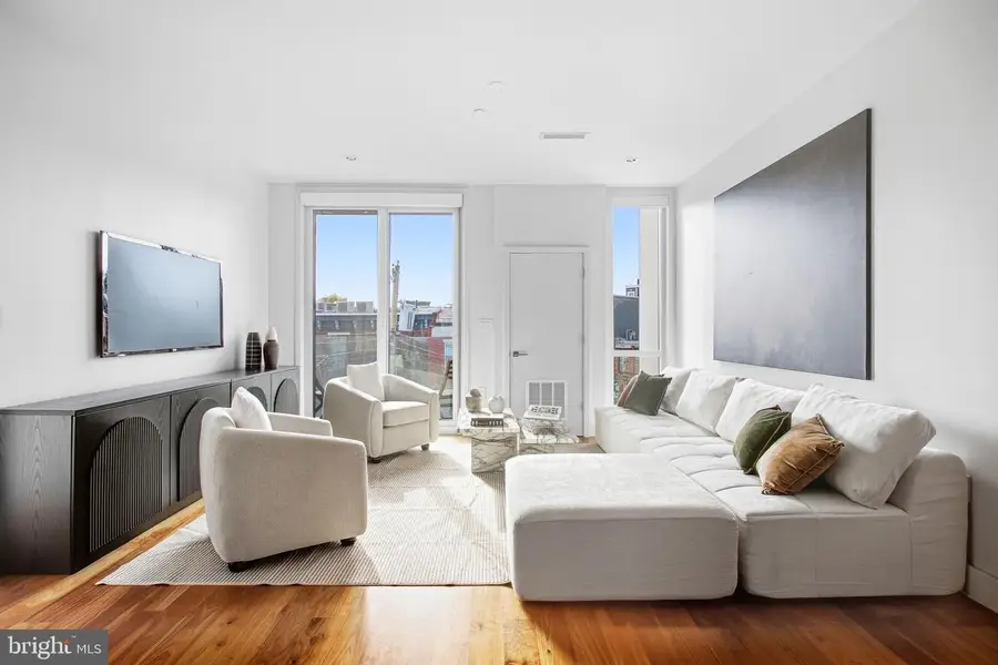 2301 Bainbridge St #308, Philadelphia, PA 19146 - #3