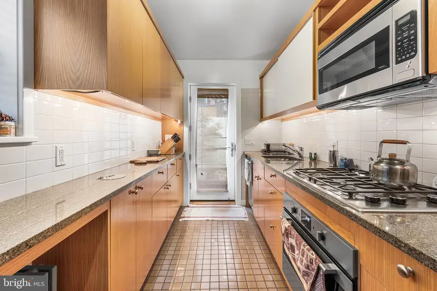 261 S Van Pelt St, Philadelphia, PA 19103 - #3