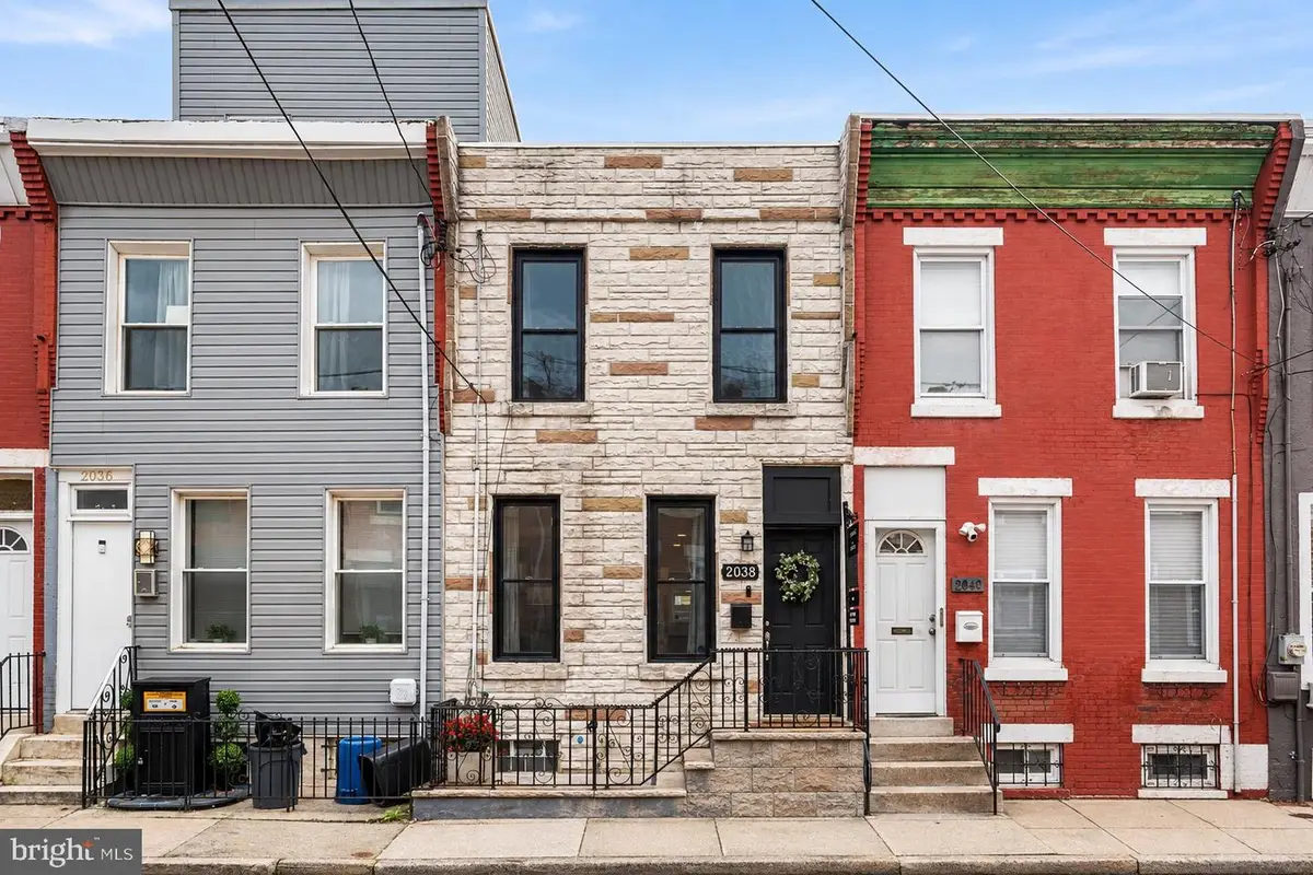 2038 Pierce St, Philadelphia, PA 19145 - #1
