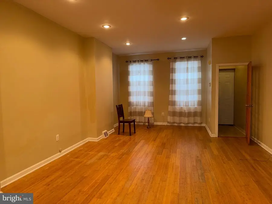 808 Mckean St, Philadelphia, PA 19148 - #3