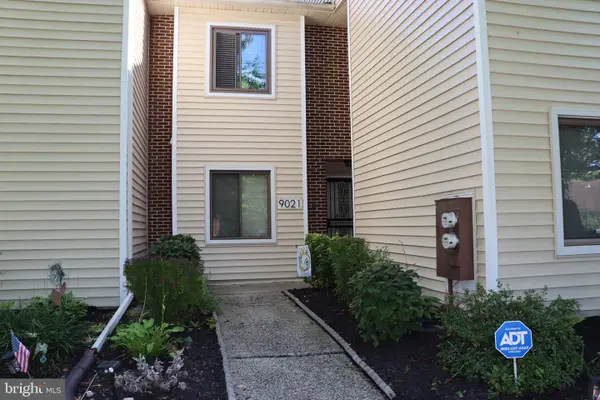 9021 Ayrdale Cres, PHILADELPHIA, PA 19128