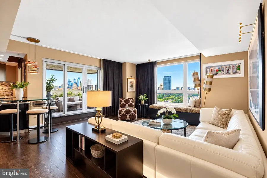 717 S Chris Columbus Blvd #901, Philadelphia, PA 19147 - #3