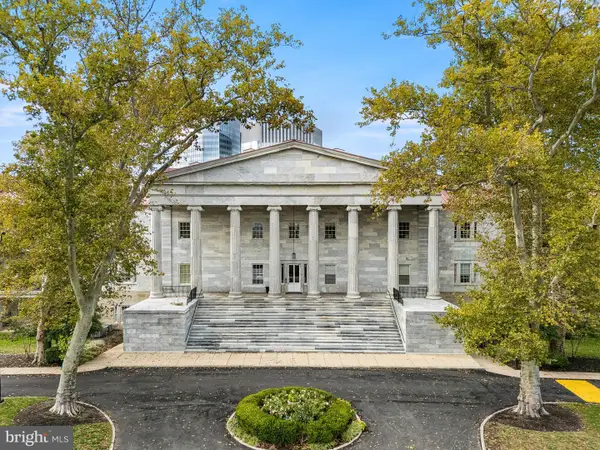 1 Academy Cir #221, PHILADELPHIA, PA 19146