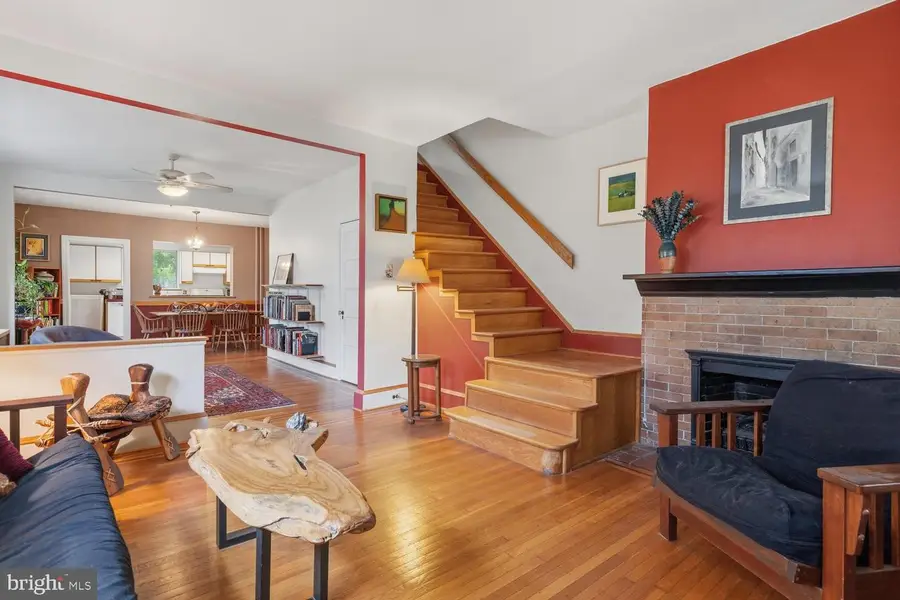 643 W Kingsley St, Philadelphia, PA 19144 - #3