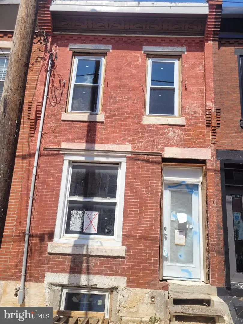 2037 Pierce St, Philadelphia, PA 19145 - #1