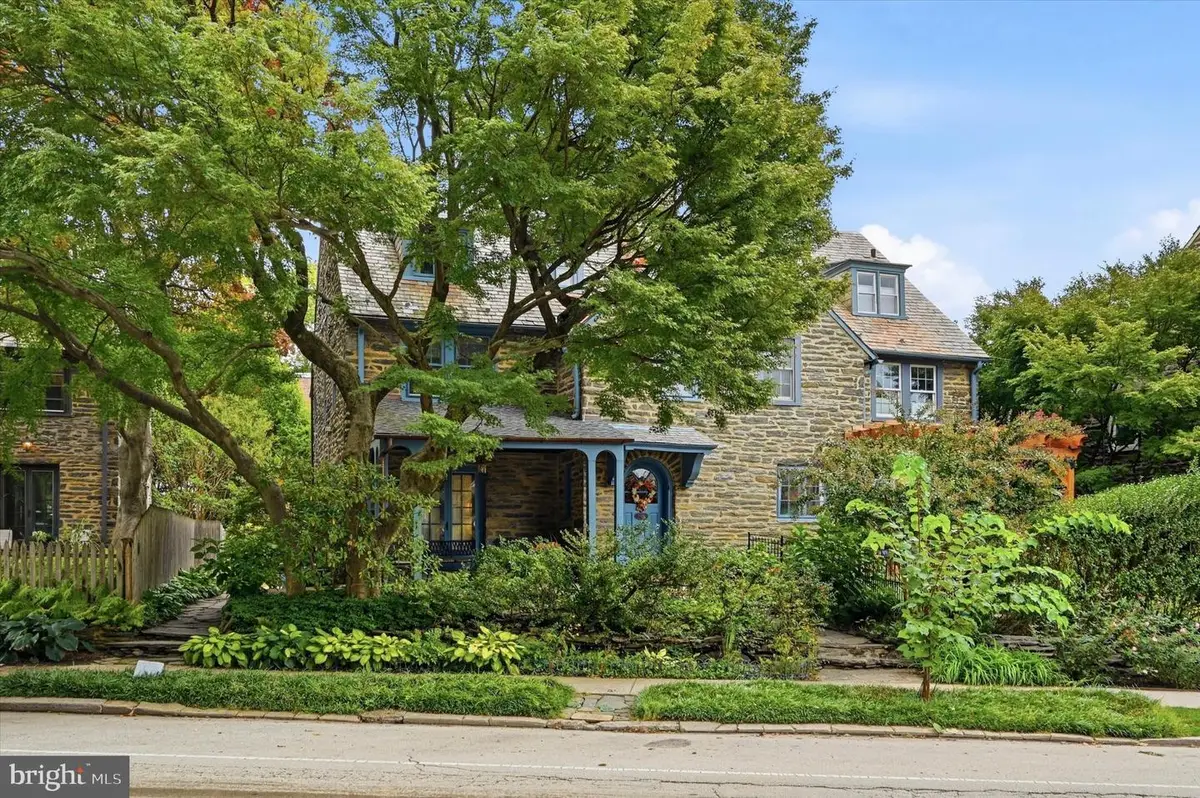 7811 Winston Rd, Philadelphia, PA 19118 - #1