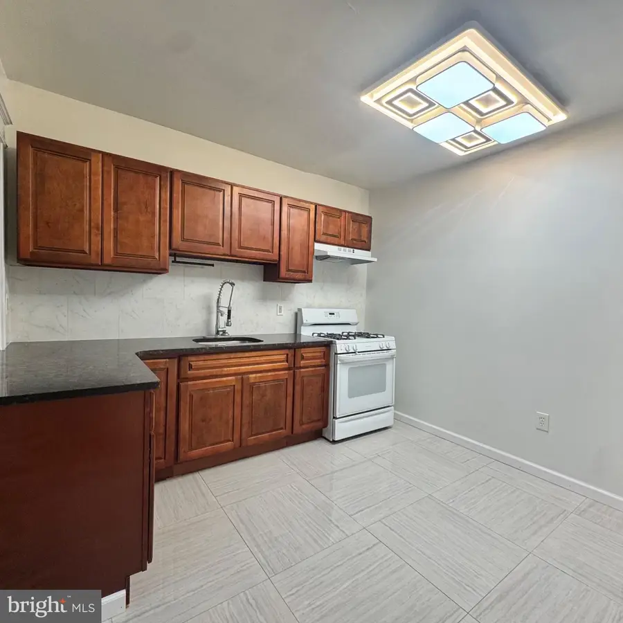 3322 Wellington St, Philadelphia, PA 19149 - #2