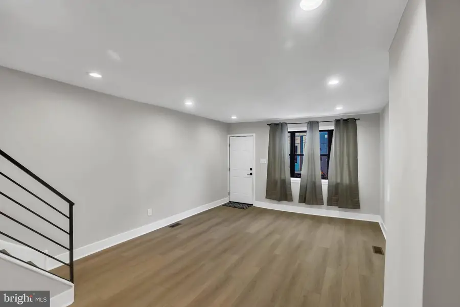 810 Watkins St, Philadelphia, PA 19148 - #2