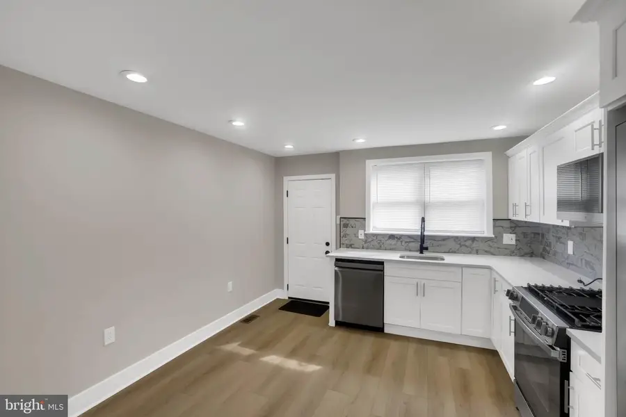 810 Watkins St, Philadelphia, PA 19148 - #3
