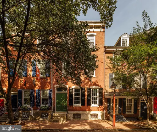 243 Pine St, PHILADELPHIA, PA 19106