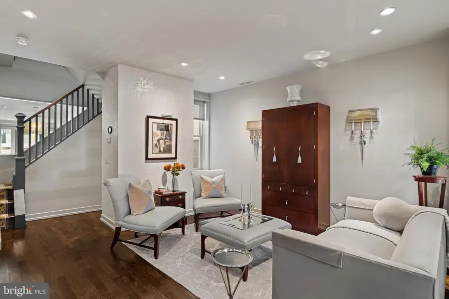 715 S Warnock St, Philadelphia, PA 19147 - #3