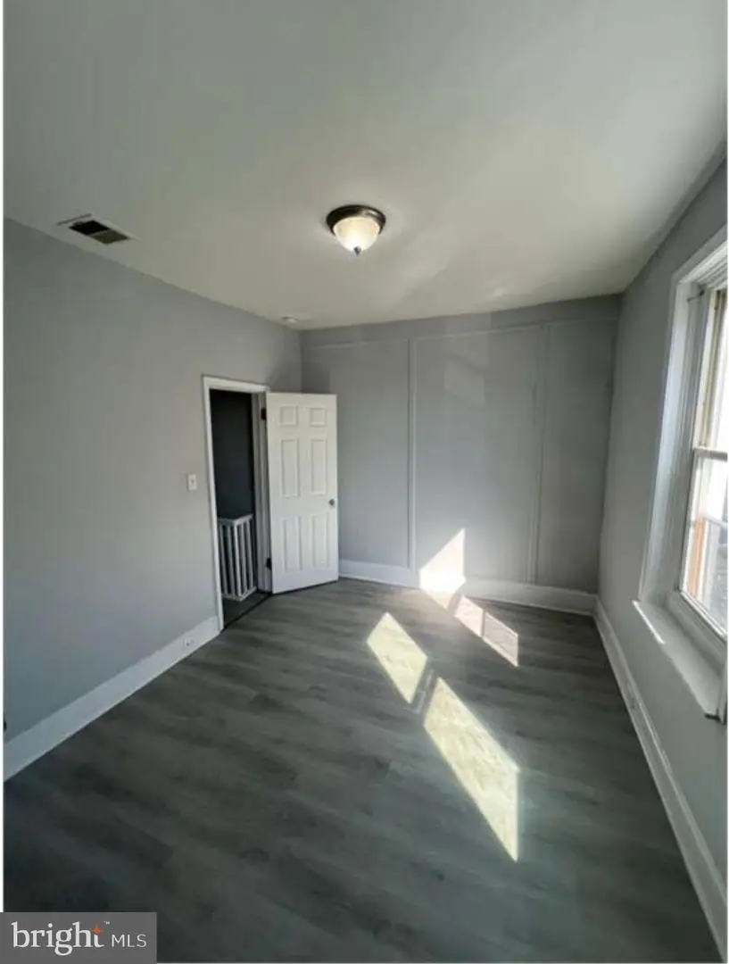 5547 W Jefferson St, Philadelphia, PA 19131 - #3