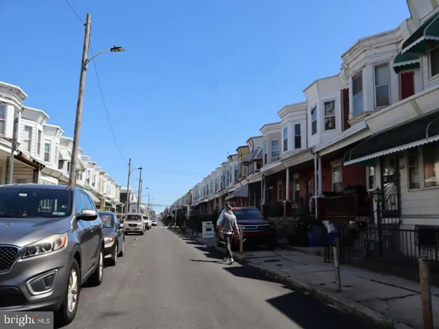 5842 Pemberton St, Philadelphia, PA 19143 - #3