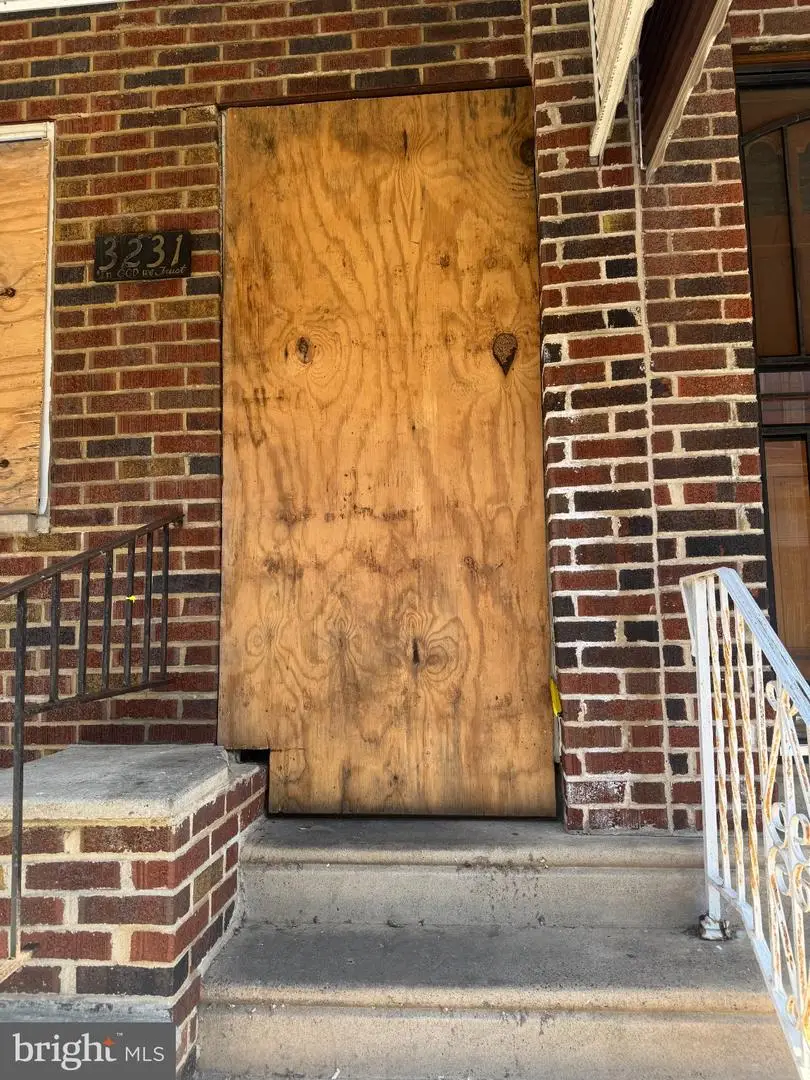 3231 N Etting St, Philadelphia, PA 19129 - #1