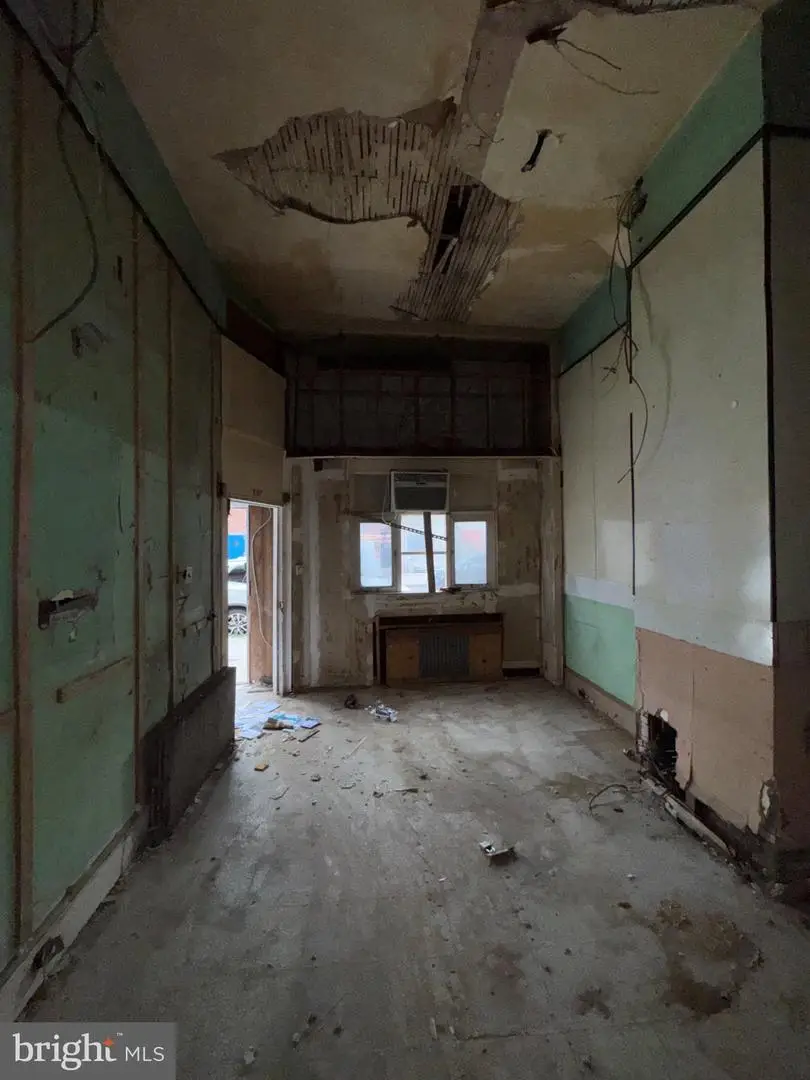 643 S 60th St, Philadelphia, PA 19143 - #3