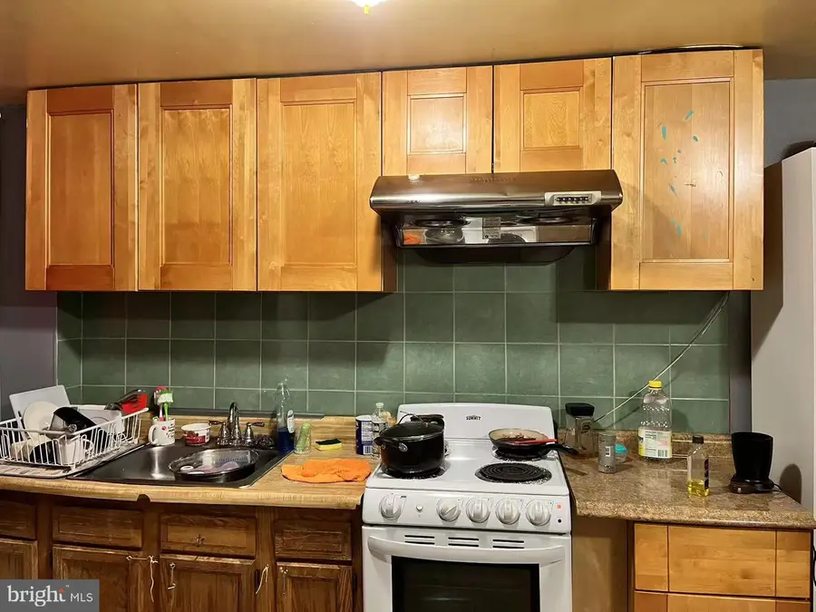 1818 S 8th St, Philadelphia, PA 19148 - #2