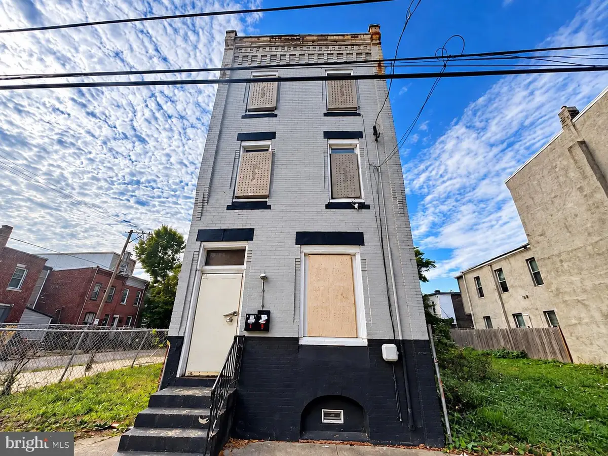 2602 W Montgomery Ave, Philadelphia, PA 19121 - #1
