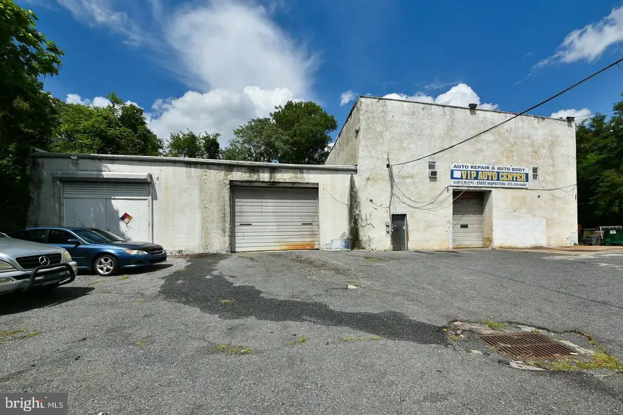 601 W Fisher Ave, Philadelphia, PA 19120 - #2