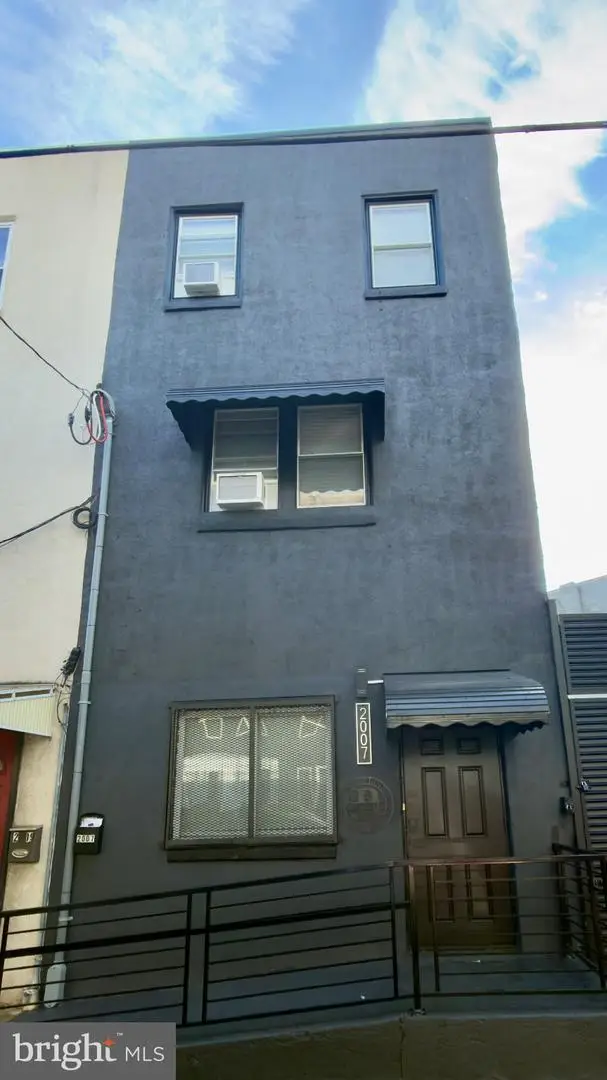 2005-07 N Front St, Philadelphia, PA 19122 - #1