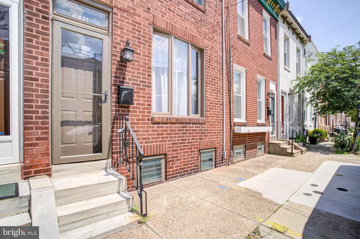 2331 E Hazzard St, Philadelphia, PA 19125 - #1