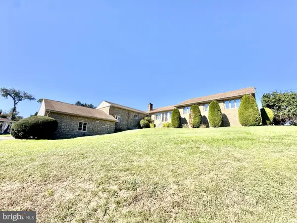 1000 Welsh Rd, PHILADELPHIA, PA 19115