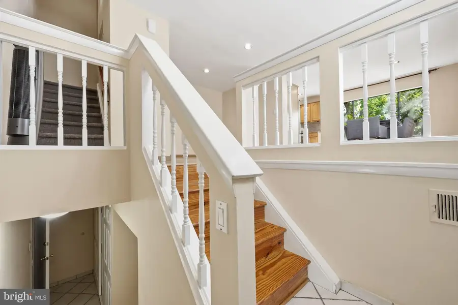 9353 Neil Rd #b, Philadelphia, PA 19115 - #3