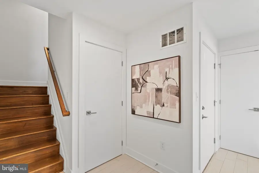 927 N Front St #1, Philadelphia, PA 19123 - #3
