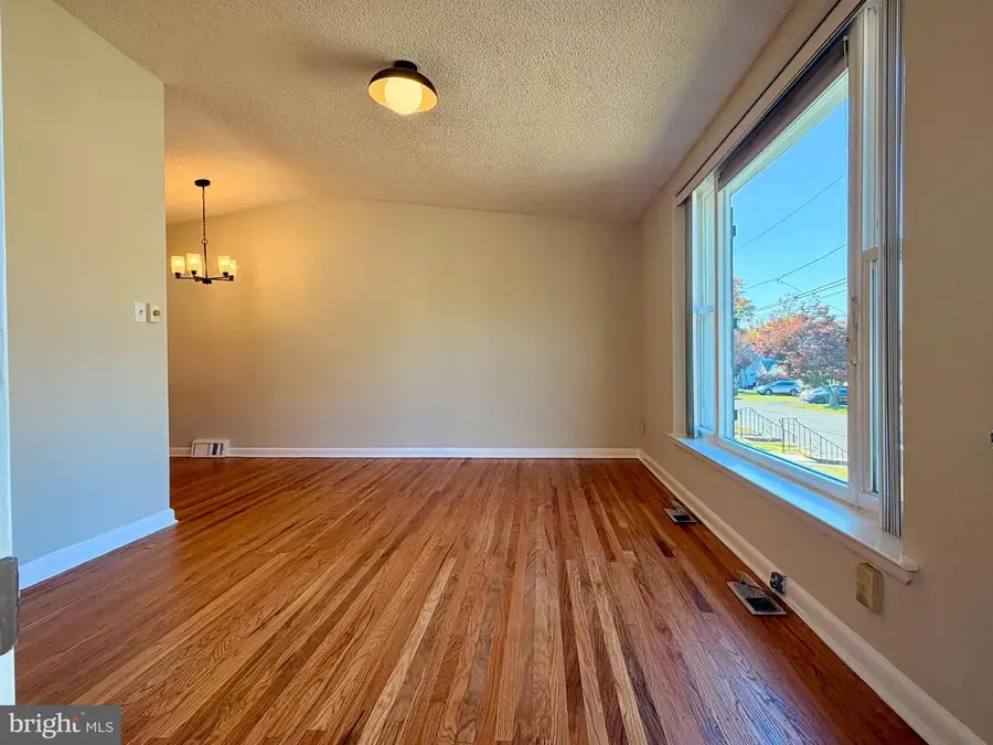 7655 Fillmore St, Philadelphia, PA 19111 - #2