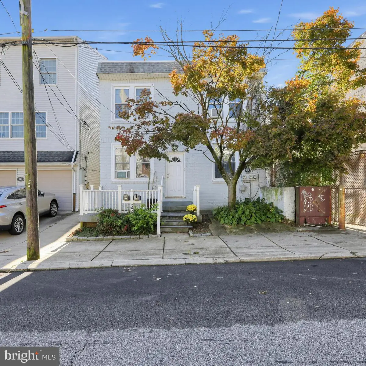 533 Gerhard St, Philadelphia, PA 19128 - #1